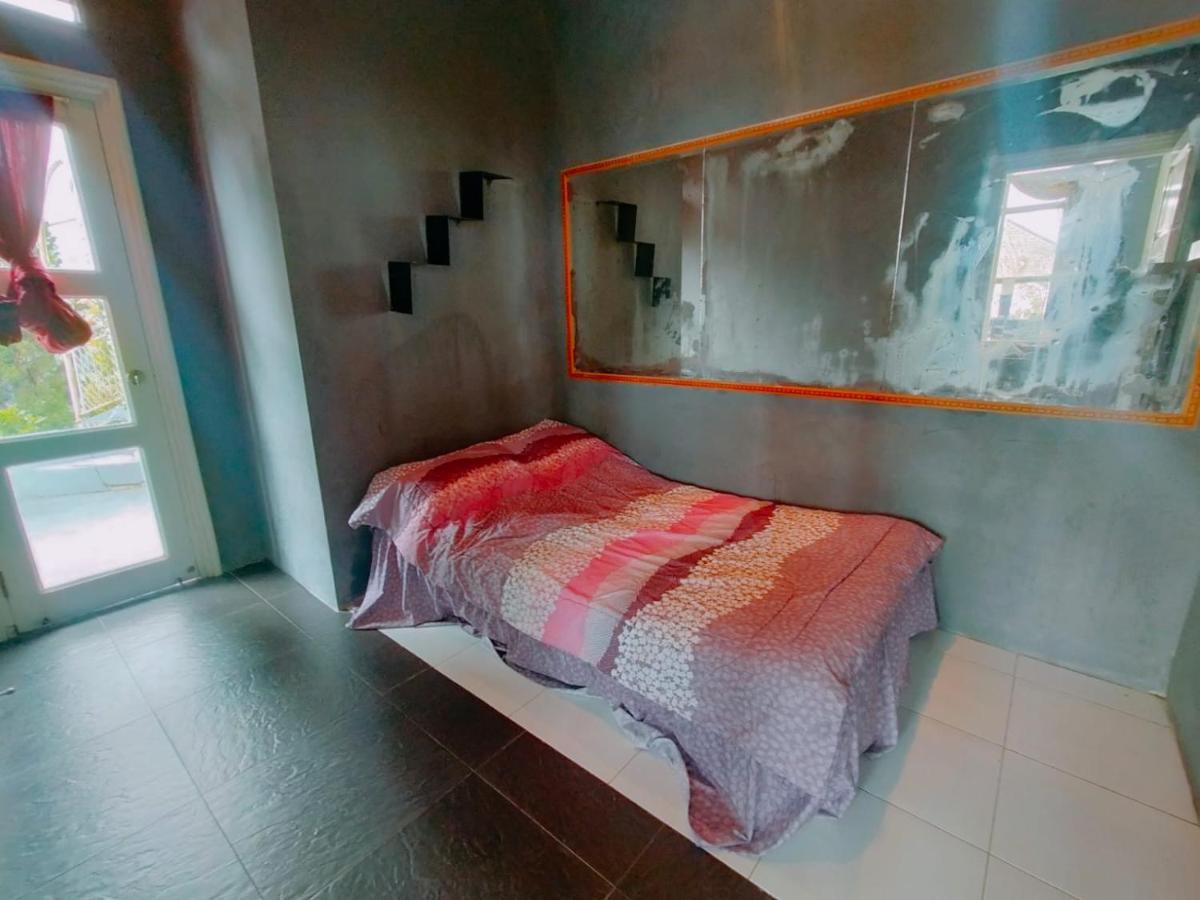 Villa Santika Puncak Pass Cimacan ภายนอก รูปภาพ