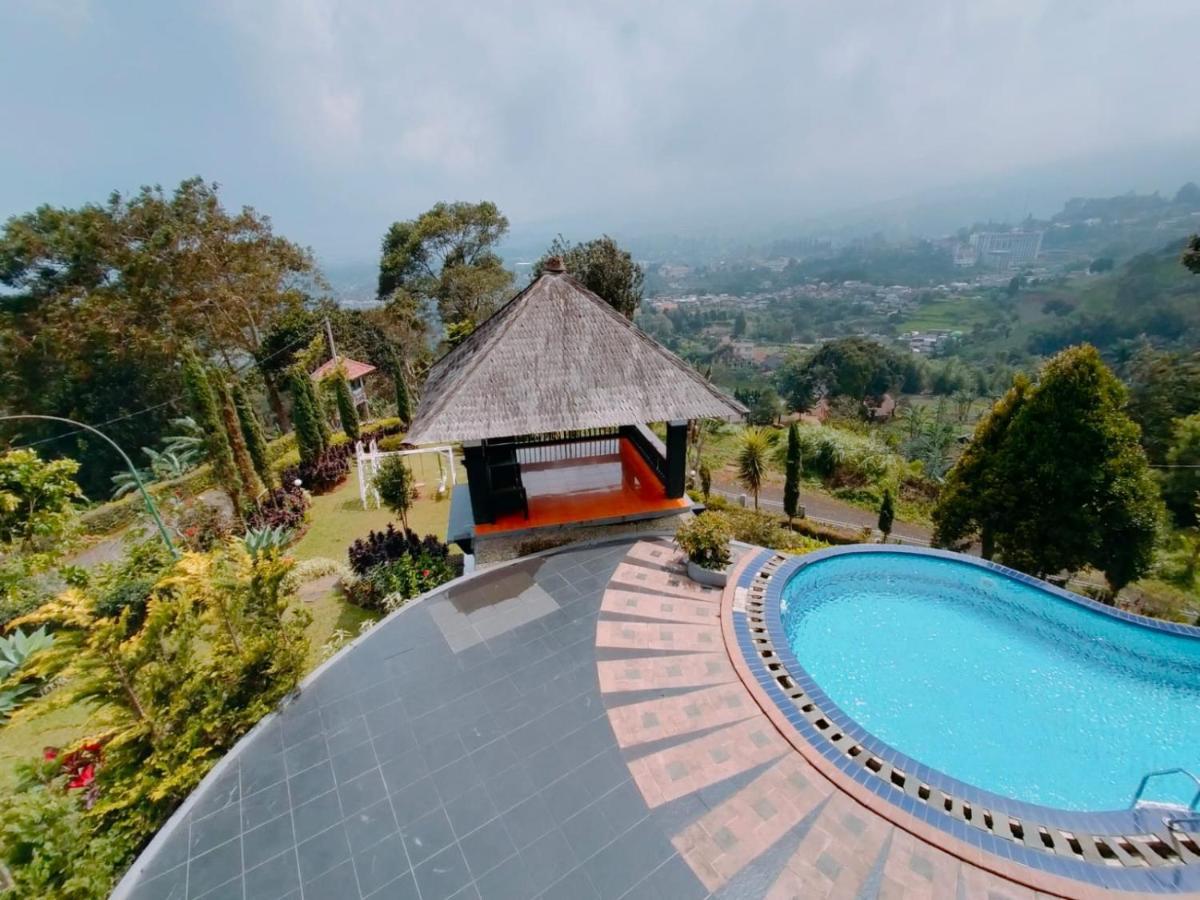 Villa Santika Puncak Pass Cimacan ภายนอก รูปภาพ